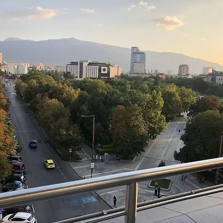Διαμέρισμα Cosy In The Very Heart Of Σόφια